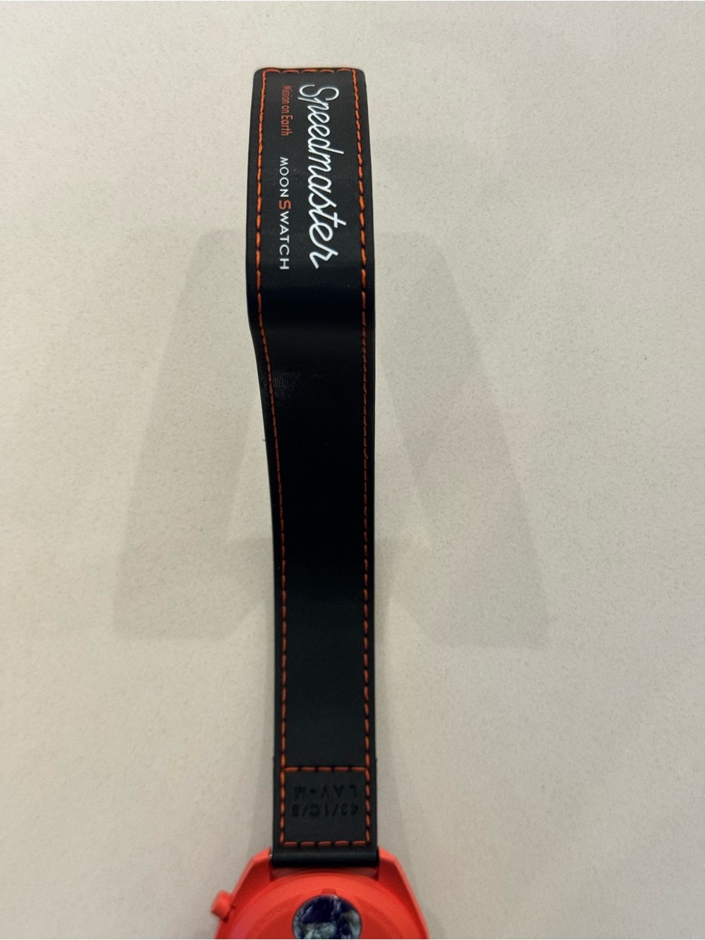 Omega x Swatch MoonSwatch Mission on Earth Lava Bioceramic Watch SO33O100 - Picture 9 of 12